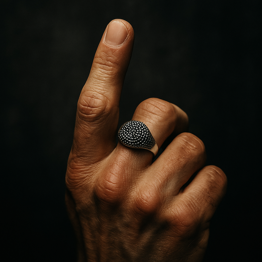 Stud Ring