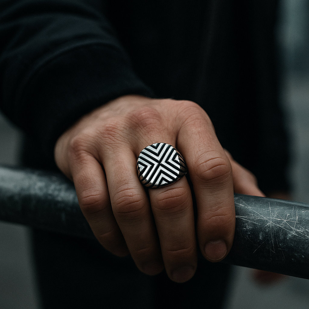 Hardline Ring